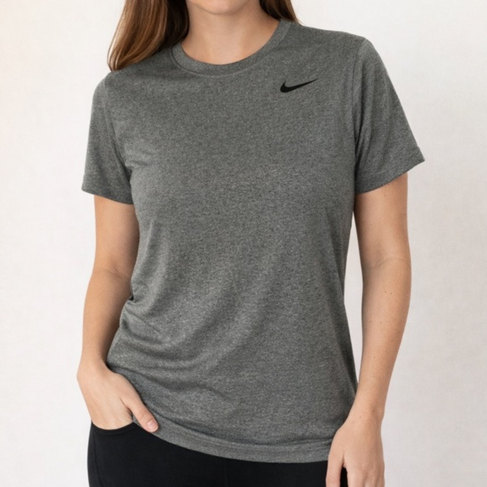 Nike Dri-FIT Gray Athletic Tee Size S Women’s Workout Shirt